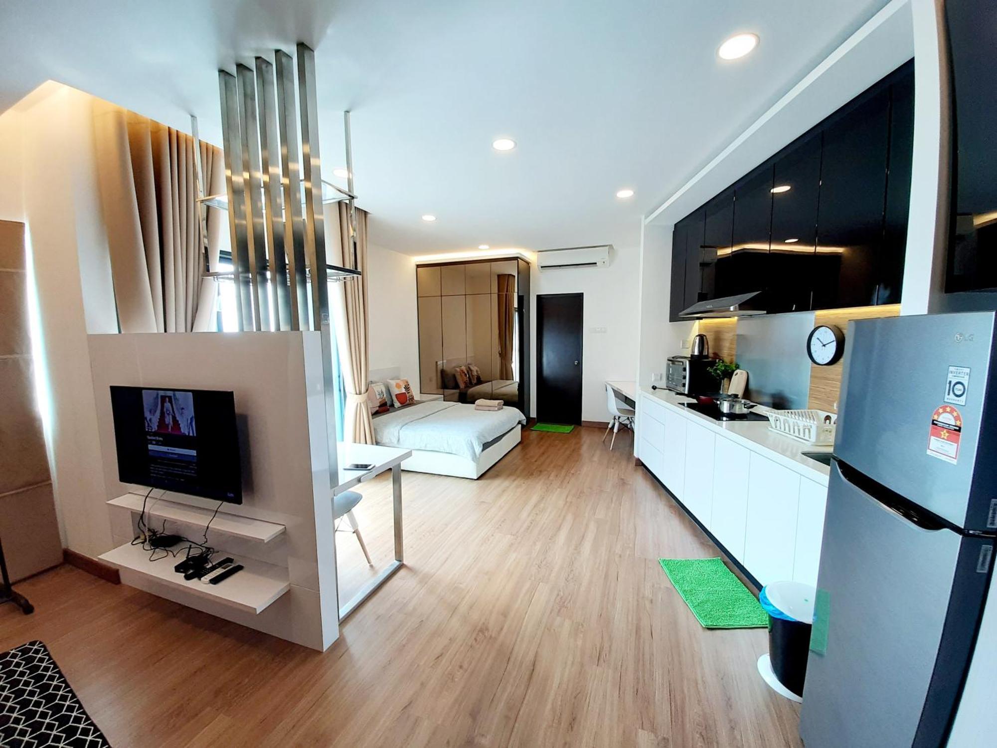 Symphony Tower Studio #9 With Balcony 체라스 외부 사진